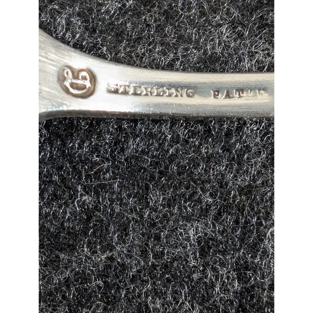Durgin Gorham Fairfax Sterling Silver Butter Spreader Monogram HML 1910 6.75 In